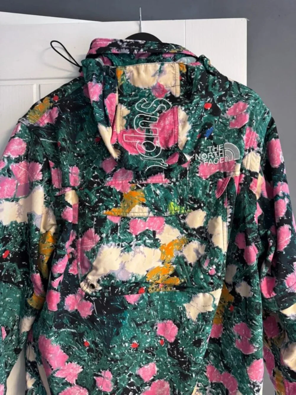 Supreme x The North Face Floral Windbreaker Jacket Size M
